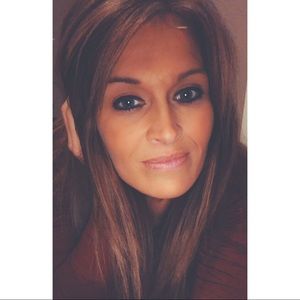 Meet your Posher, Angie